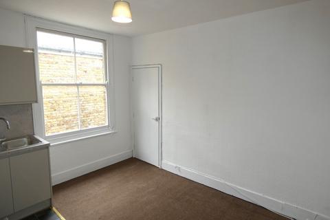 1 bedroom flat to rent, Central Parade, Herne Bay, CT6