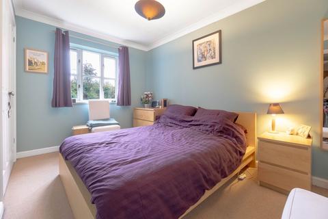 2 bedroom ground floor flat for sale, Woodhead Drive, Laburnum House The Beeches Woodhead Drive, CB4