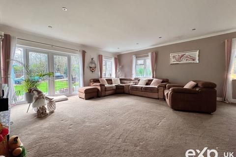 4 bedroom detached house for sale, Beechwood Drive, Meopham DA13