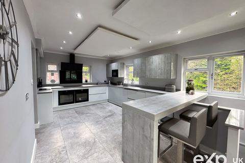 68 Beechwood Drive, Meopham, Gravesend, DA13 0TX
