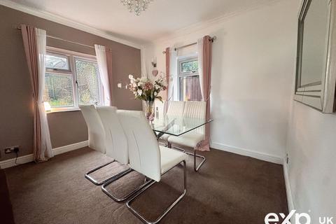 68 Beechwood Drive, Meopham, Gravesend, DA13 0TX