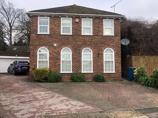 &#39;Neo Georgian style&#39; Four Bedroom detached proper