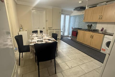 undefined, woking GU21