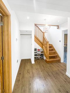 21 Merewood Close, Bromley, BR1 2AN