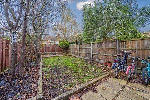 3 bedroom terraced house for sale, Kemsing Road, London