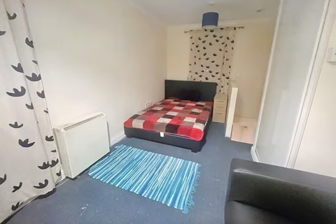 1 bedroom terraced house to rent, Waterbeach Road, Slough SL1