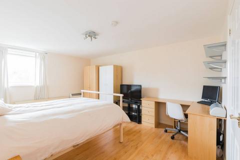 2 bedroom flat to rent, Glaisher Street, Greenwich, London, SE8