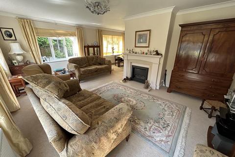 3 bedroom detached house to rent, The Street, Suffolk IP13