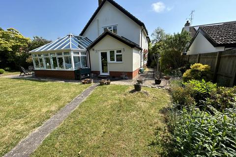 3 bedroom detached house to rent, The Street, Suffolk IP13