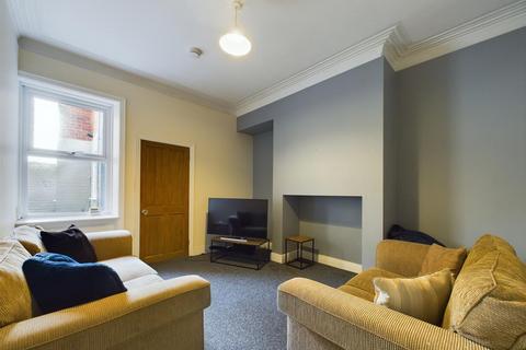 2 bedroom apartment for sale, Trevor Terrace, North Shields