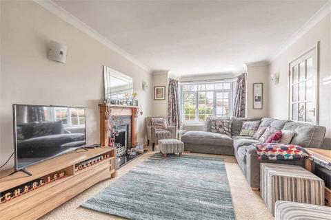 4 bedroom semi-detached house to rent, Spring Grove Road, Isleworth TW7