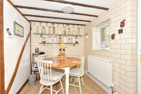 2 bedroom character property for sale, South Street, Lydd, Kent