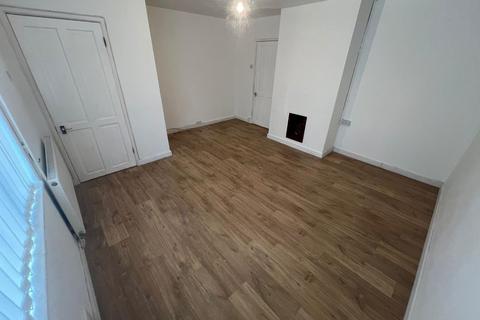 2 bedroom house to rent, Malvern Road, Peterborough PE4