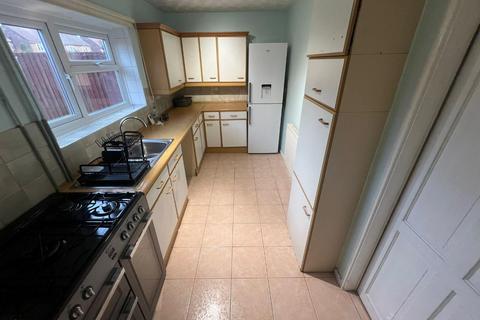 2 bedroom house to rent, Malvern Road, Peterborough PE4