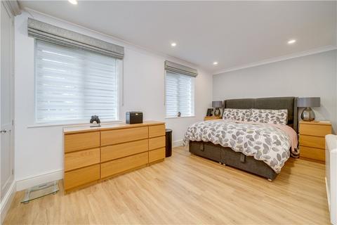 2 bedroom apartment for sale, Moor Road, Bramhope, Leeds, West Yorkshire, LS16