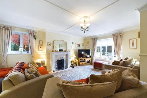 5 bedroom detached house for sale, Caseton Close, Whitley Bay