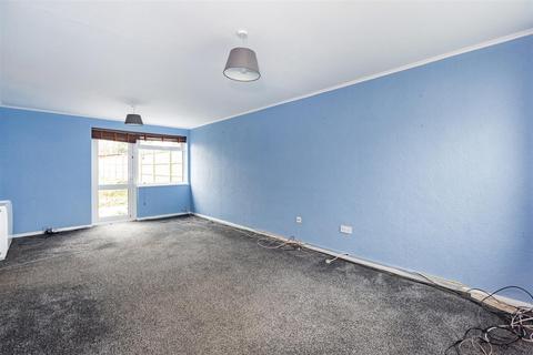 3 bedroom end of terrace house for sale, Evenden Road, Meopham Gravesend DA13