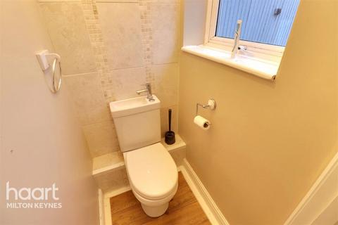 3 bedroom terraced house to rent, Thompson Street, New Bradwell