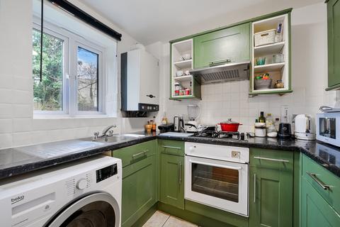 1 bedroom flat for sale, Seymour Gardens, London