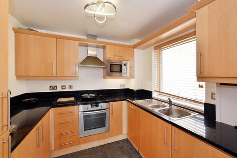 1 bedroom flat for sale, Constable House, London E14