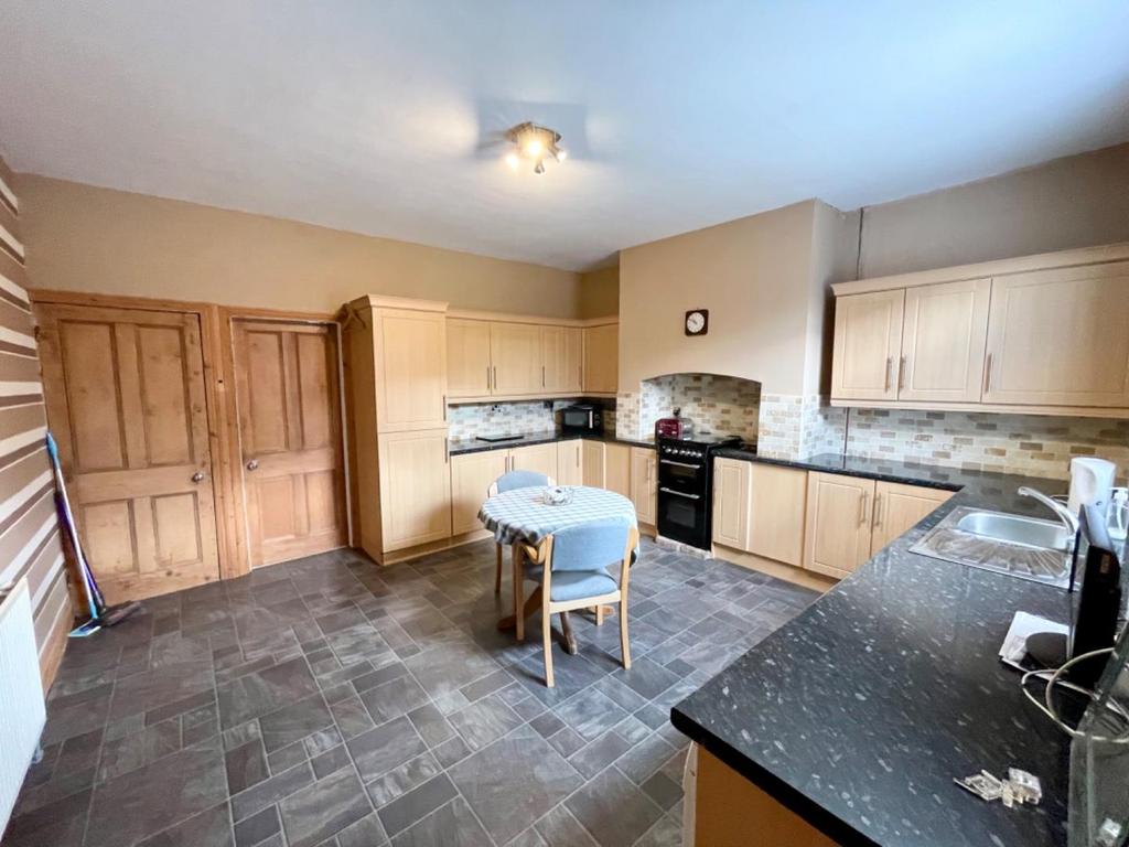 Kitchen dining room