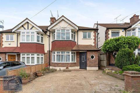 3 bedroom semi-detached house to rent, Buckhurst Hill, IG9