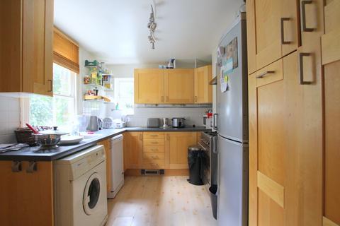 3 bedroom terraced house to rent, Trevor Road, London SW19