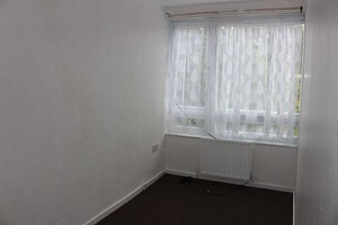 5 bedroom terraced house to rent, Swan Road, Southall