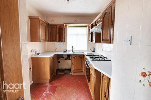 2 bedroom end of terrace house for sale, Mangrove Road, Luton