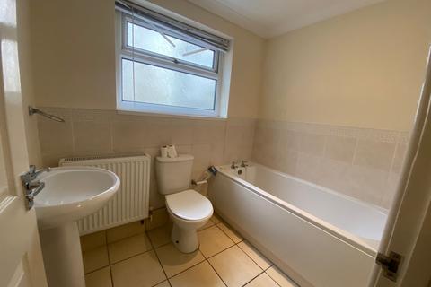 2 bedroom terraced house to rent, Nant-yr-Ychain Terrace, Pontycymer, Bridgend