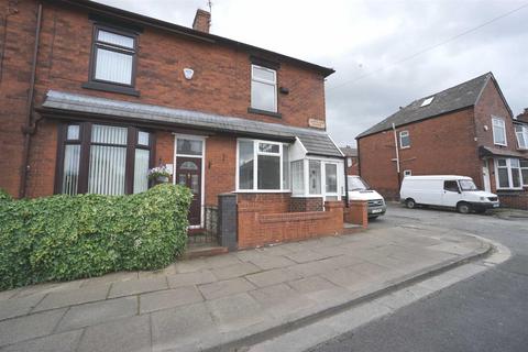 3 bedroom end of terrace house to rent, Longfellow Avenue, Bolton BL3