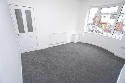 3 bedroom end of terrace house to rent, Longfellow Avenue, Bolton BL3