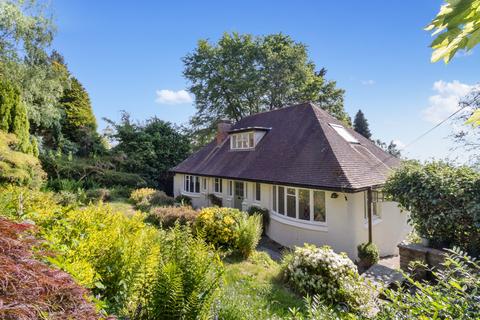 4 bedroom detached house to rent, Wells Road, Malvern, Worcestershire, WR14 4HF