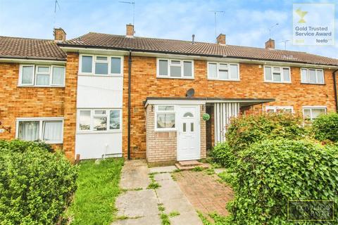 3 bedroom terraced house to rent, Curling Walk, Basildon