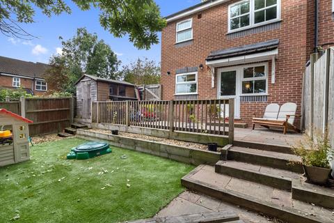 3 bedroom end of terrace house for sale, Russell Close, Malvern, Worcestershire, WR14