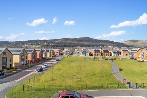 4 bedroom semi-detached house for sale, Strothers Avenue, Malvern, Worcestershire, WR14 3RS