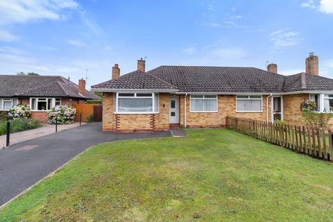 2 bedroom semi-detached bungalow for sale, Hill View Close, Malvern, Worcestershire, WR14 1EE