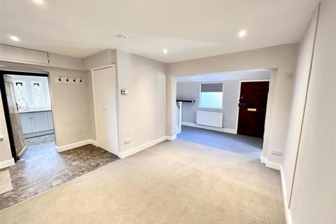 3 bedroom link detached house to rent, Charlton Village Road, Charlton OX12