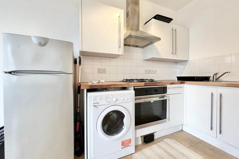 1 bedroom flat to rent, Walterton Lodge, London W9