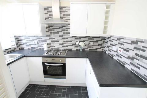 3 bedroom house to rent, Longcroft, Felixstowe IP11