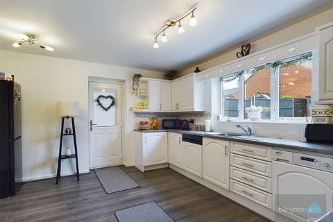 4 Charlecote Drive, Dudley, DY1 2GG