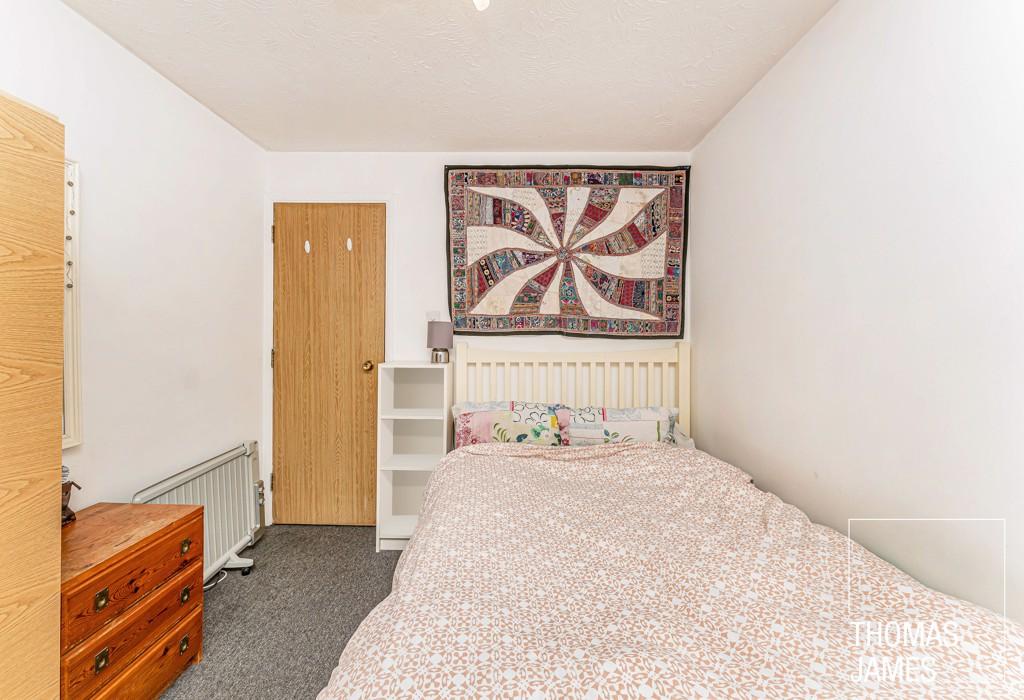 Parr Close, double bedroom