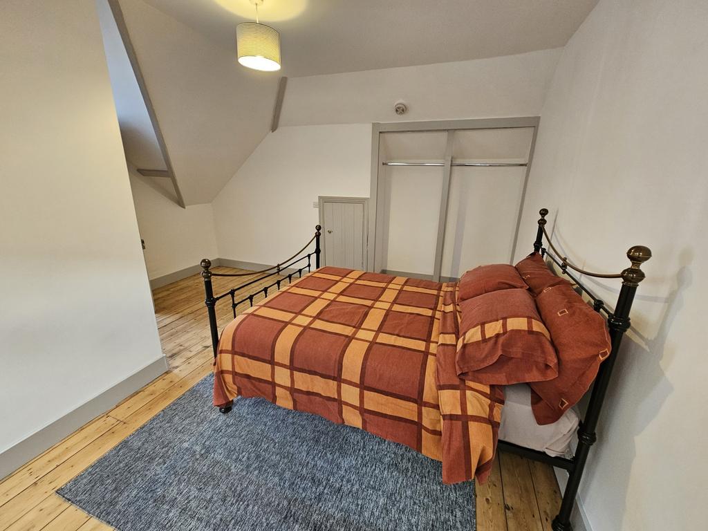 Attic Room with en suite