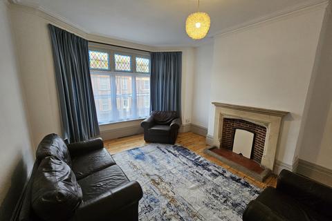 5 bedroom terraced house to rent, Luton LU1