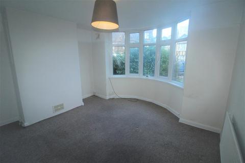 2 bedroom semi-detached house to rent, Cliff Road Gardens, Hyde Park