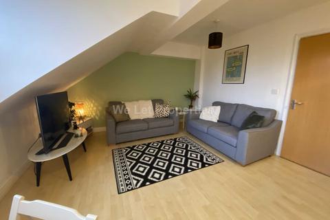 2 bedroom apartment to rent, Maitland Avenue, Manchester M21