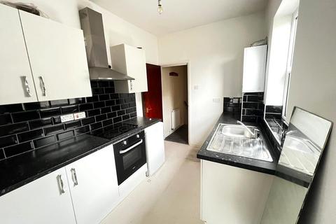 1 bedroom maisonette to rent, a Dock Road, Tilbury