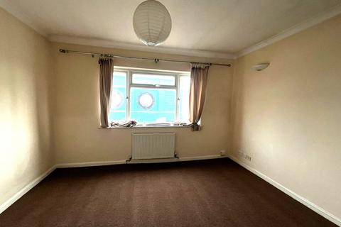 1 bedroom maisonette to rent, a Dock Road, Tilbury