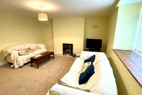 2 bedroom flat for sale, Charlton Street, Via John Street, Llandudno