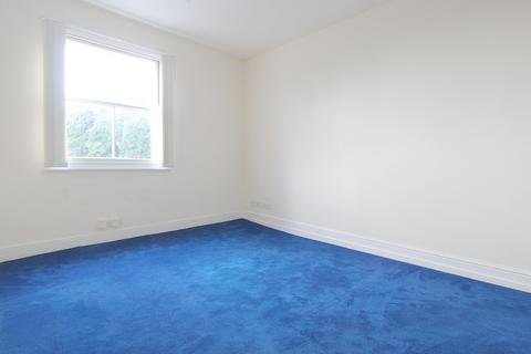 Property to rent, 1 Worcester Road, Malvern, Worcestershire, WR14